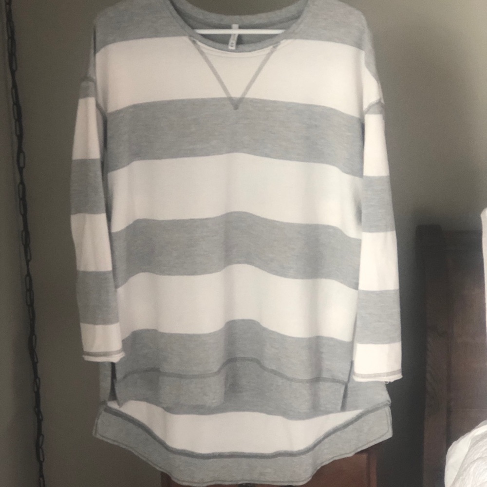 Z Supply Weekender Top size xs